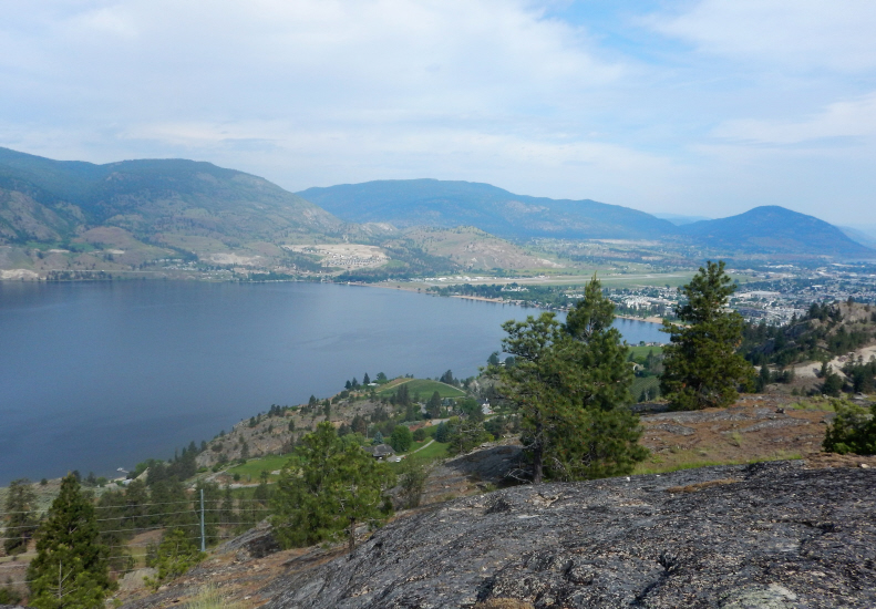 DSCN3535_Skaha Lake and Penticton South from Skaha Bluffs Park