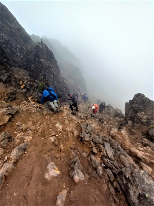 IMG-20211129-WA0046_Ecuador Volcanoes Plus 2021_on Rucu Pichincha ...